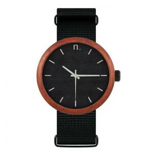 Čierne drevené hodinky s textilným remienkom pre pánov