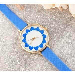 Dámske hodinky so srdiečkami v modrej farbe