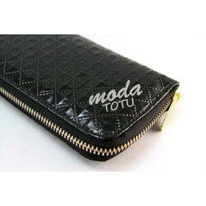 Čierna dámska peňaženka so vzorom